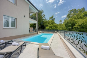 Villa IN